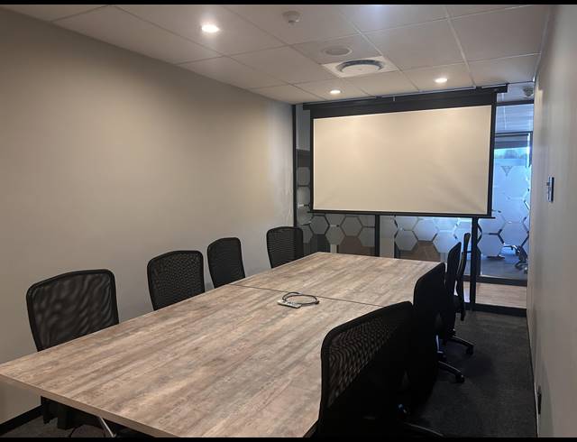 217M² OFFICE TO LET IN MENLYN